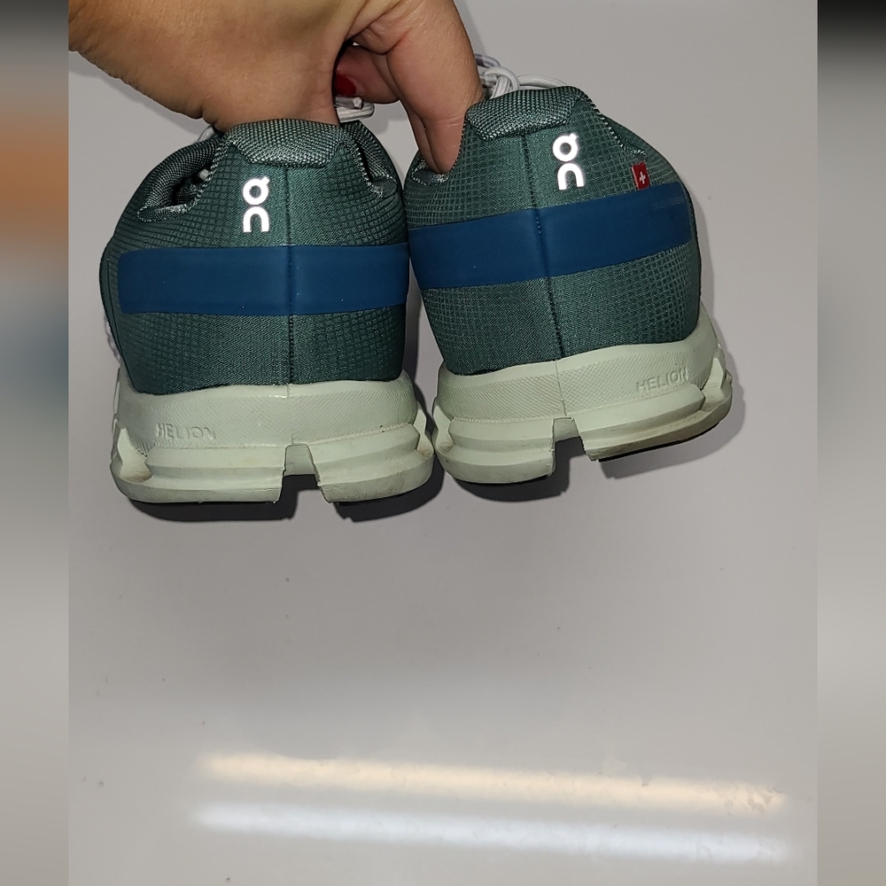 On Cloud Running Cloud Runner Sneakers Tennis Sho… - image 3